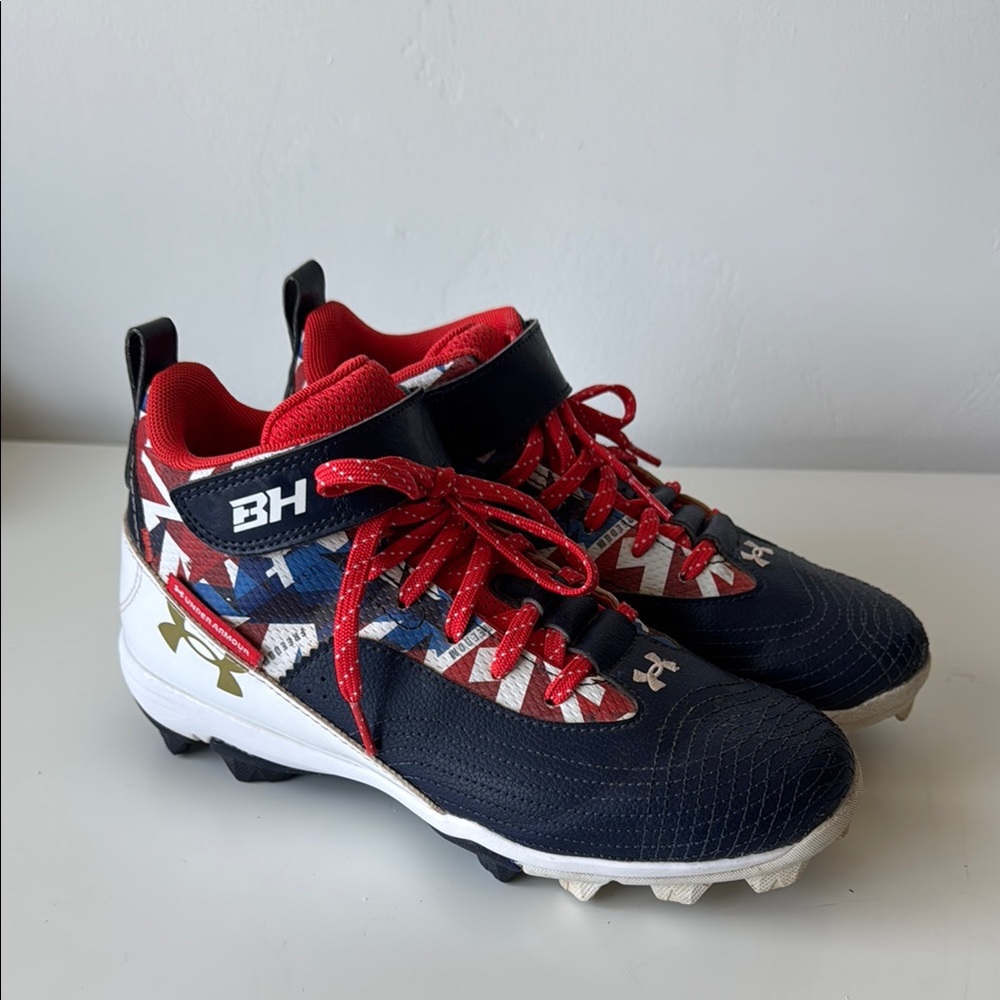 Under Armour Bryce Harper Baseball Cleats Size 4.5Y